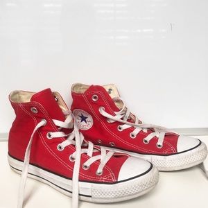 RED HIGHTOP CONVERSE